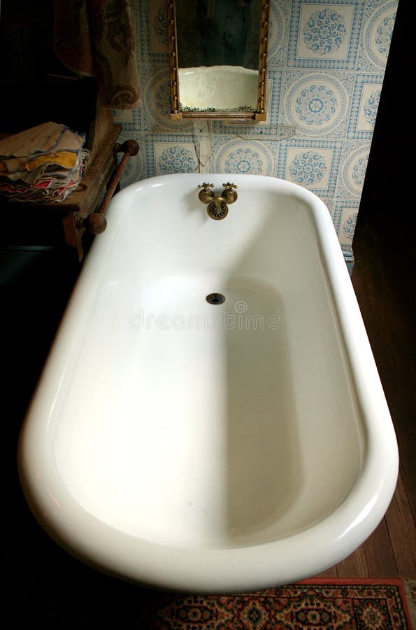 Clawfoot Bathtub stock photo. Image of foot, claw, antique - 2871466