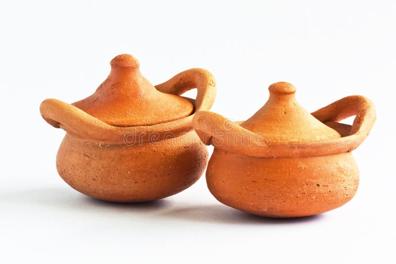 Clay pot for rice cook. stock image. Image of bowl, receiver 26542765