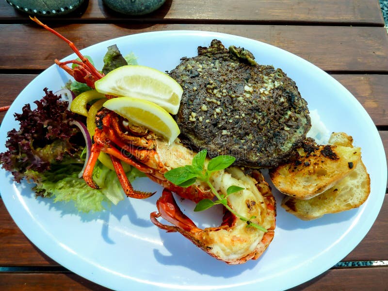 Clayfish и моллюск блюда из морепродуктов. стоковые фото