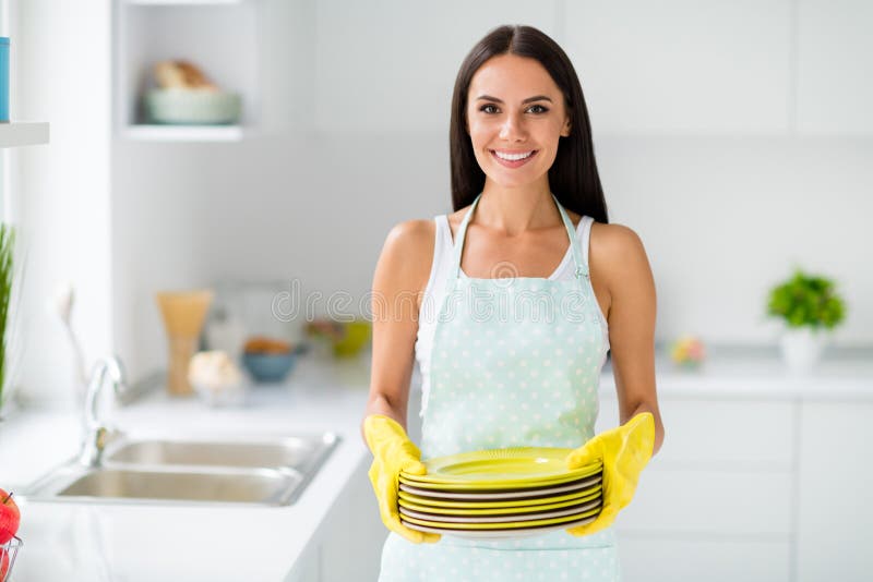 She the dishes already