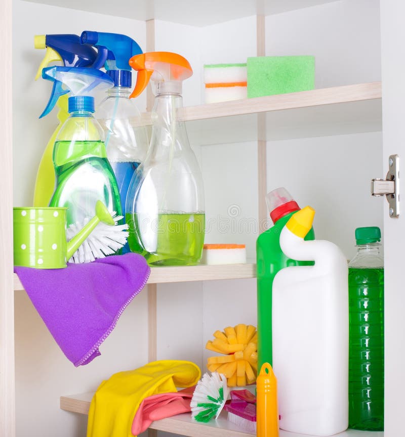 https://thumbs.dreamstime.com/b/cleaning-tools-products-storage-place-supplies-arranged-shelves-84500427.jpg