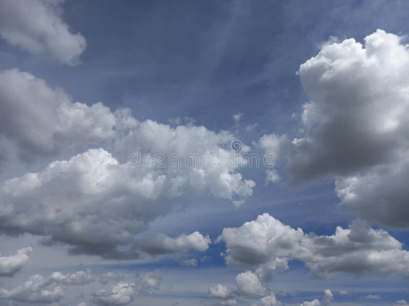 Noon sky stock photo. Image of cloudy, square, cloudscape - 21765100