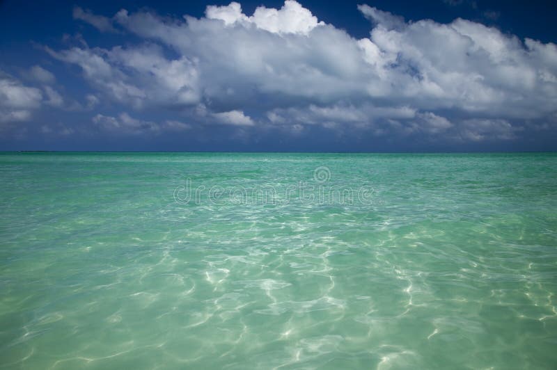 Clear sea and blue sky, carribean paradise