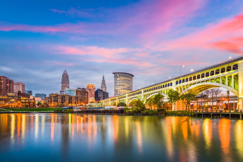 Cleveland, Ohio, USA downtown city skyline on the Cuyahoga River