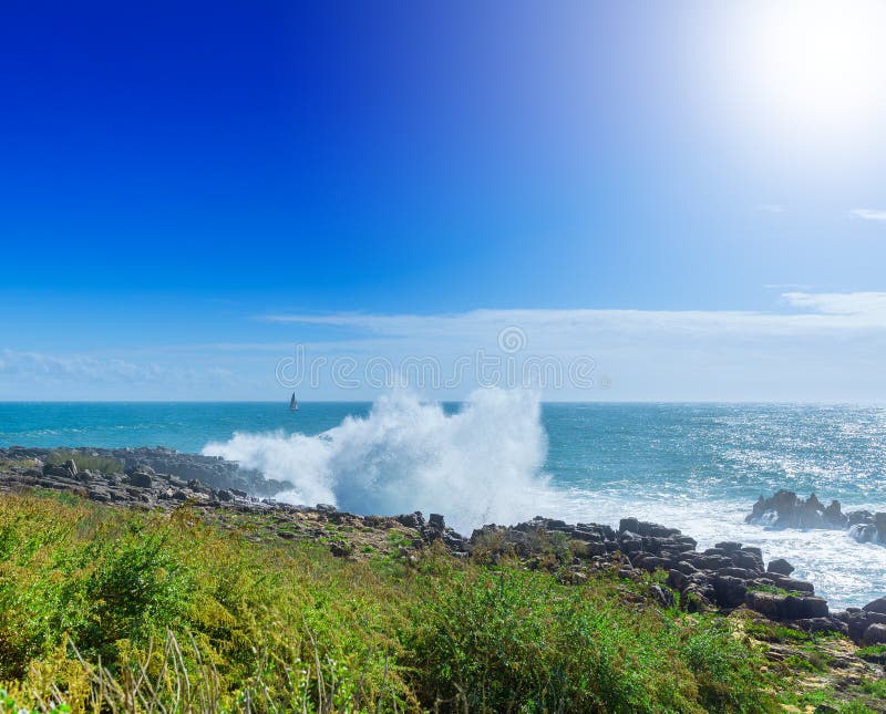 The cliffs on the coast of the Atlantic Ocean. Ocean waves, Cascais, Portugal. Beauty in nature. Beautiful marine landscape in ba royalty free stock images The cliffs on the coast of the Atlantic Ocean. Ocean waves, Cascais, Portugal. Beauty in nature. Beautiful marine landscape in ba royalty free stock images