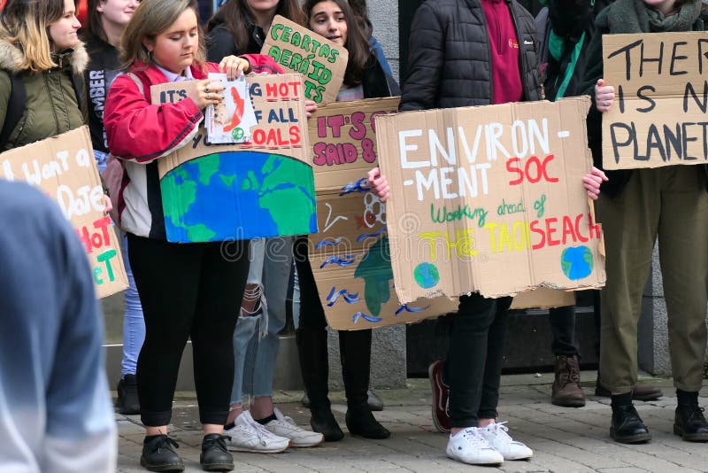 Climate change and anti pollution protesters and activists 免版税库存图片 Climate change and anti pollution protesters and activists 免版税库存图片