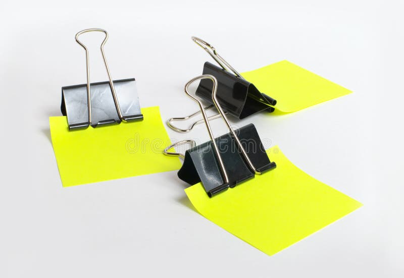 Clip And Paper Picture. Image 4975828