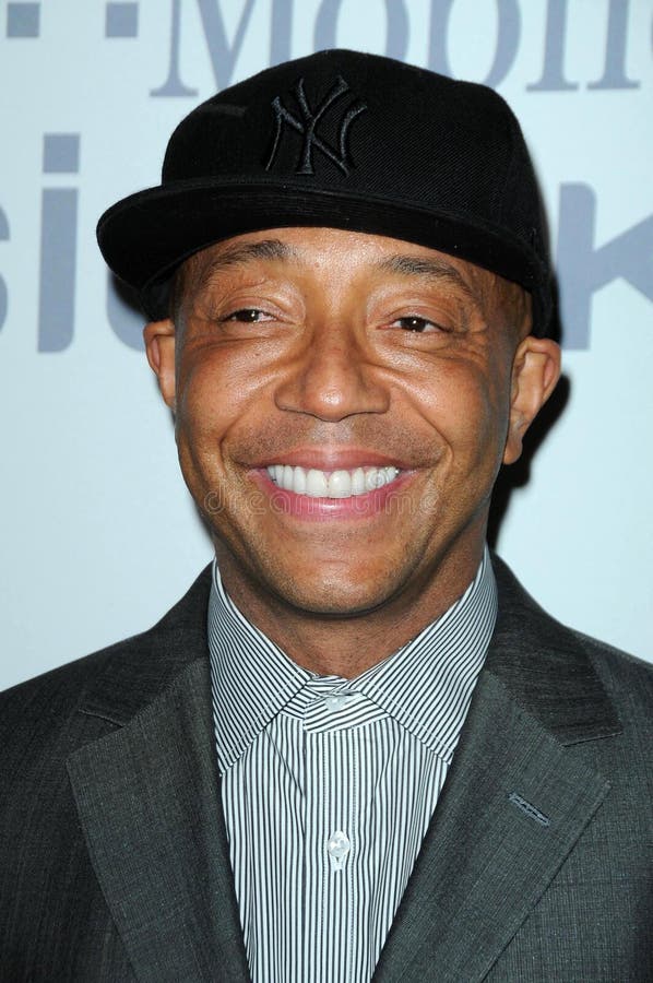 Russell Simmons at the Salute To Icons Clive Davis Pre-Grammy Gala. Beverly Hilton Hotel, Beverly Hills, CA. 02-07-09. Russell Simmons at the Salute To Icons Clive Davis Pre-Grammy Gala. Beverly Hilton Hotel, Beverly Hills, CA. 02-07-09