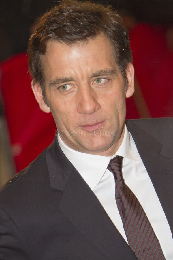 BERLIN, GERMANY - FEBRUARY 12: Actor Clive Owen attends the 'Shadow Dancer' Premiere during of the 62nd Berlin Film Festival at the Berlinale Palast on February 12, 2012 in Berlin, Germany