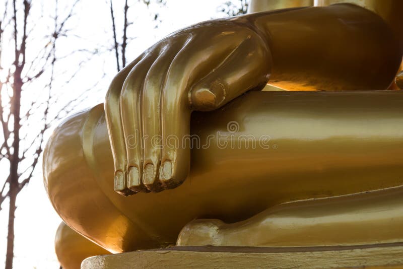 Close-hand Buddha.