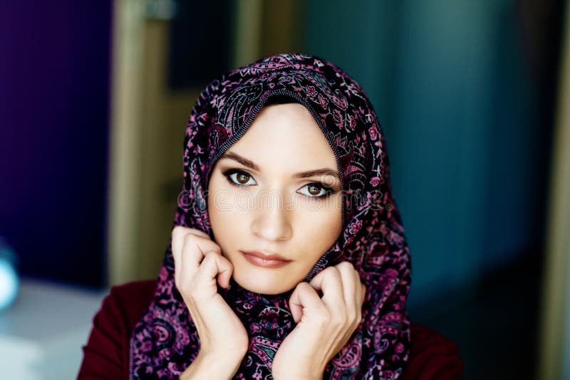 Portrait Of Beautiful Arabic Middle Eastern Woman Stock Image Image Of Beauty Joyful 135372665