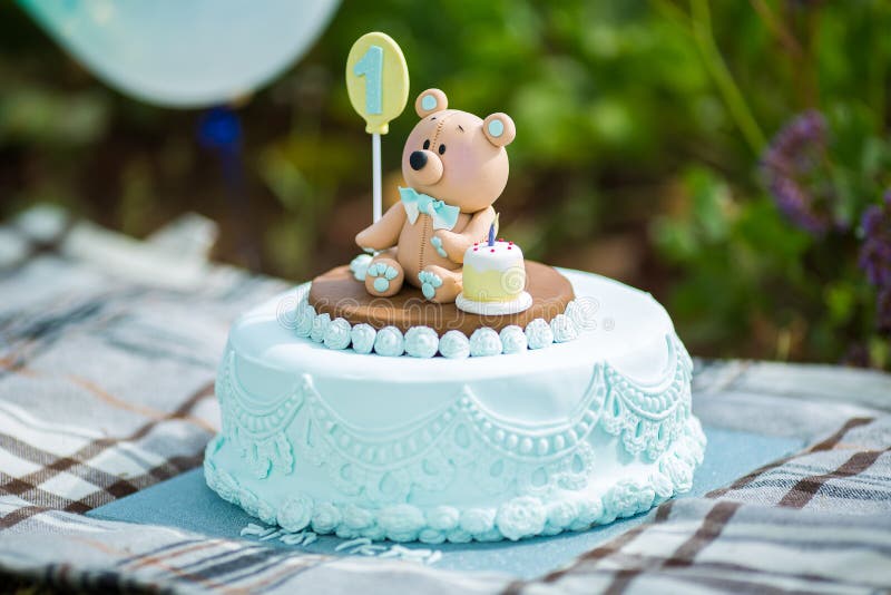 Raising Memories: Making & Documenting Family Memories: Teddy Bear Cake