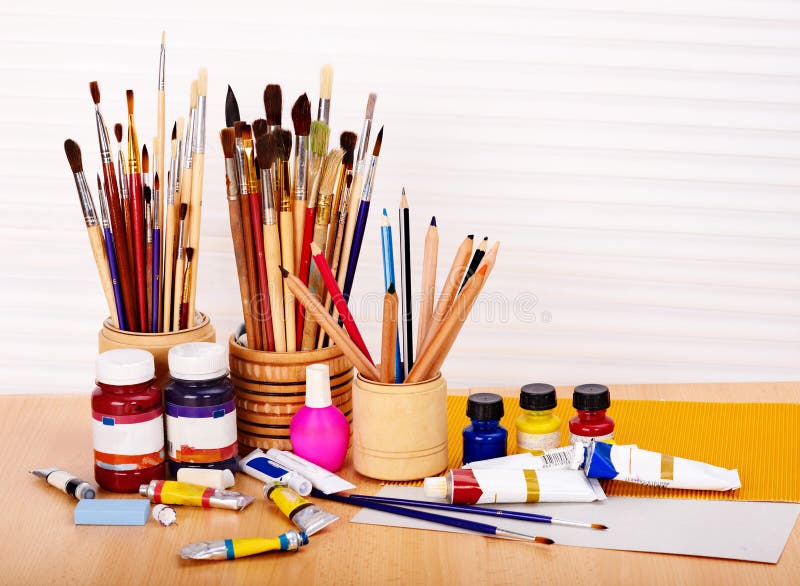 Writing Utensils Stock Photo - Download Image Now - In A Row, Pen,  Variation - iStock