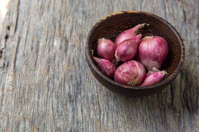 Close Up of Shallots or Red Spanish Onion Stock Image - Image of nutrition,  herb: 177447599