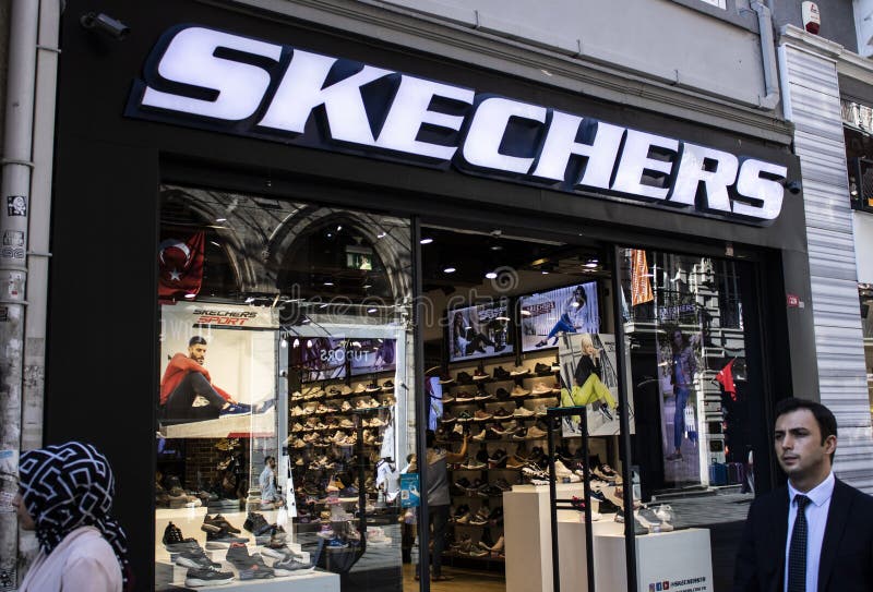 skechers avenues mall