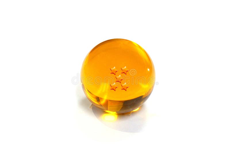 Close-up Crystal Ball geel met vijfsterren op een witte achtergrond stock afbeeldingen Close-up Crystal Ball geel met vijfsterren op een witte achtergrond stock afbeeldingen