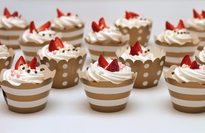 Close-up Cupcakes With Whipped Eggs Cream Decorated Fresh ...