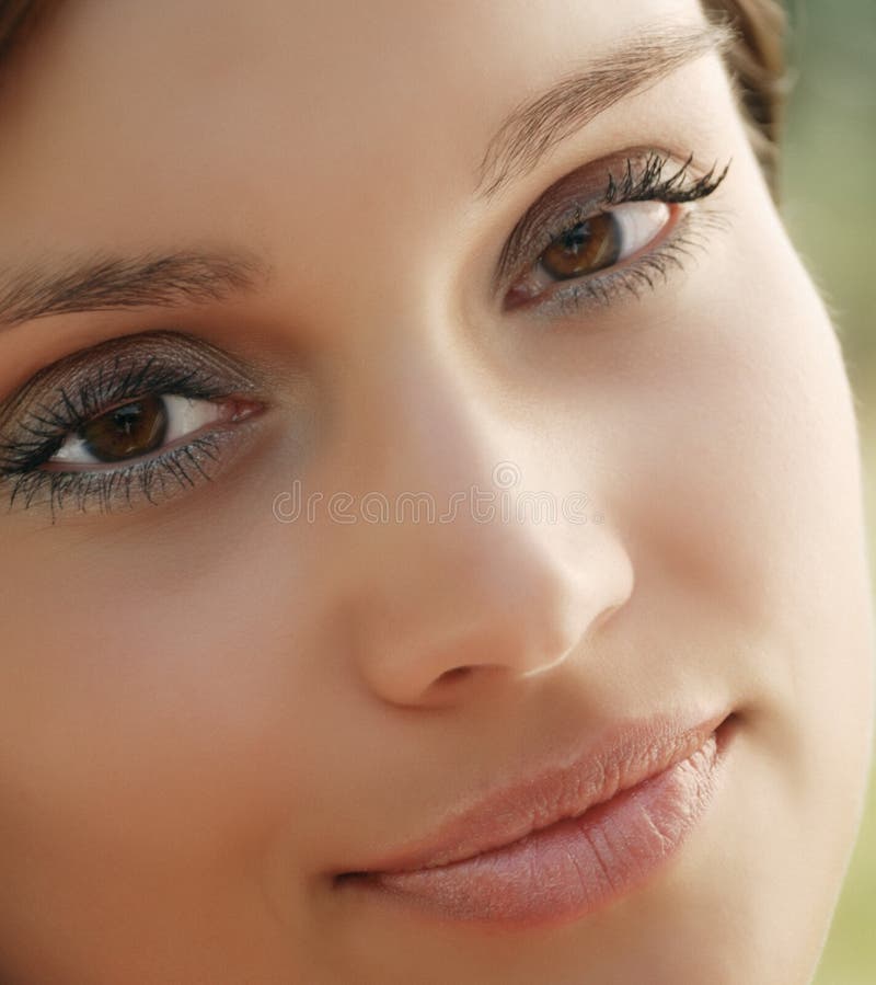 Close up das mulheres do encanto imagem de stock Close up das mulheres do encanto imagem de stock