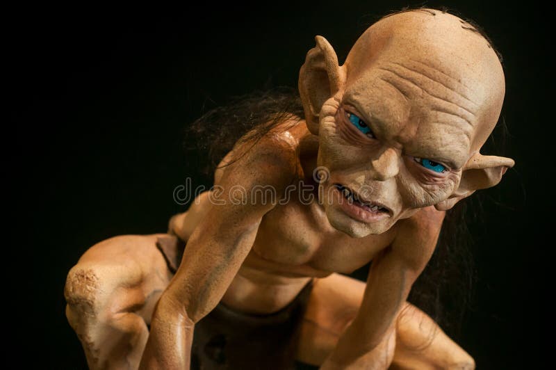 Close Up Do Caráter De Gollum Do Senhor Dos Anéis Na Convenção De Cosplay  Fotografia Editorial - Imagem de talento, épocas: 151520357