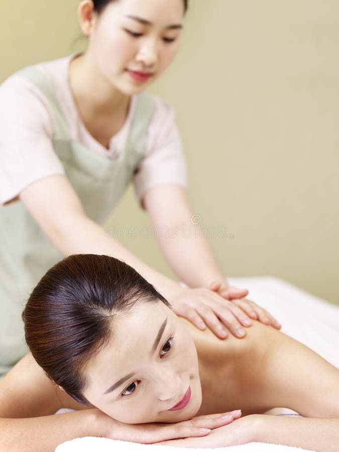 Asian masseuse in without knowing that they are recording.