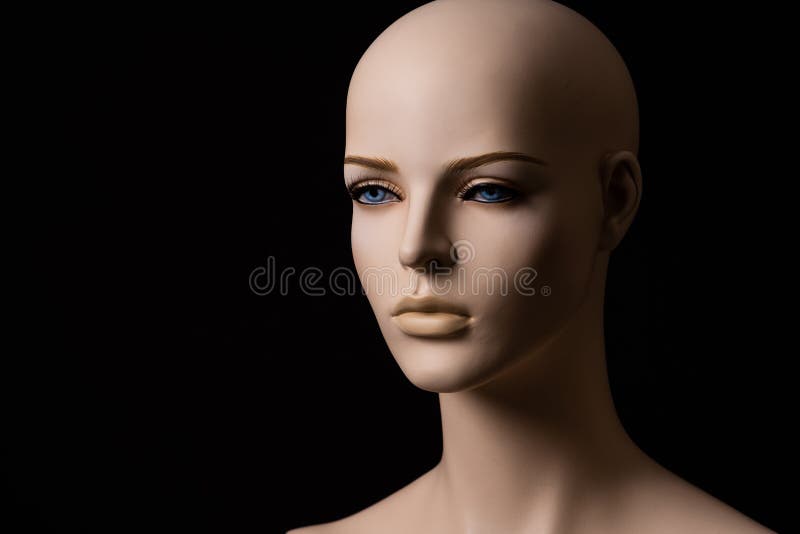 Close up of female mannequin head