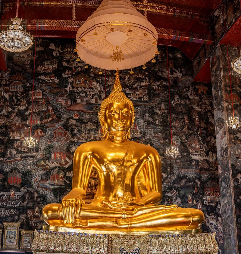 Close Up of Golden Buddha Sculpture in Temple. Golden Buddha Statue ...