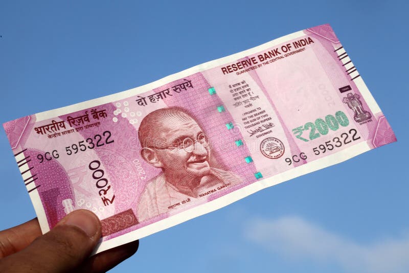 Banks need to inform income tax department of India for huge transaction of 200 rupee note 