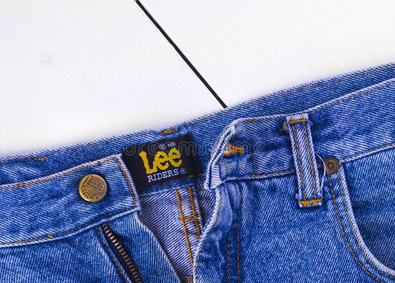 Close Up of the Lee Button on the Blue Jeans Editorial Photography - Image  of illustrative, editorial: 95437622
