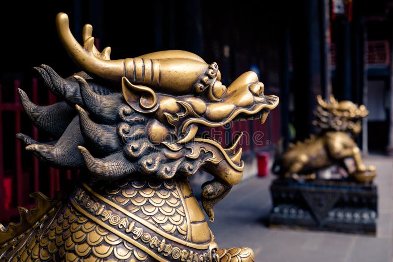 Close up of lion bronze head statue stock photography Close up of lion bronze head statue stock photography