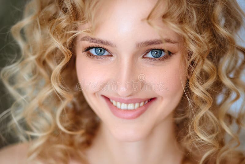 Blonde Woman with Curly Hair - wide 2