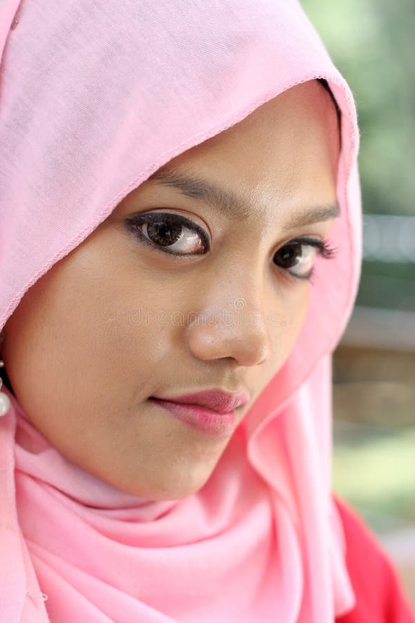 Close up portraits of muslim girls