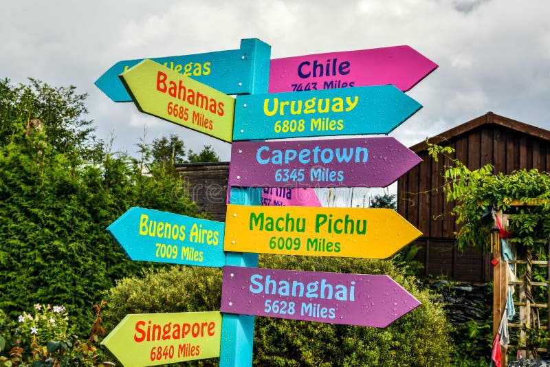 181 Cities Arrows Photos Free Royalty Free Stock Photos From Dreamstime