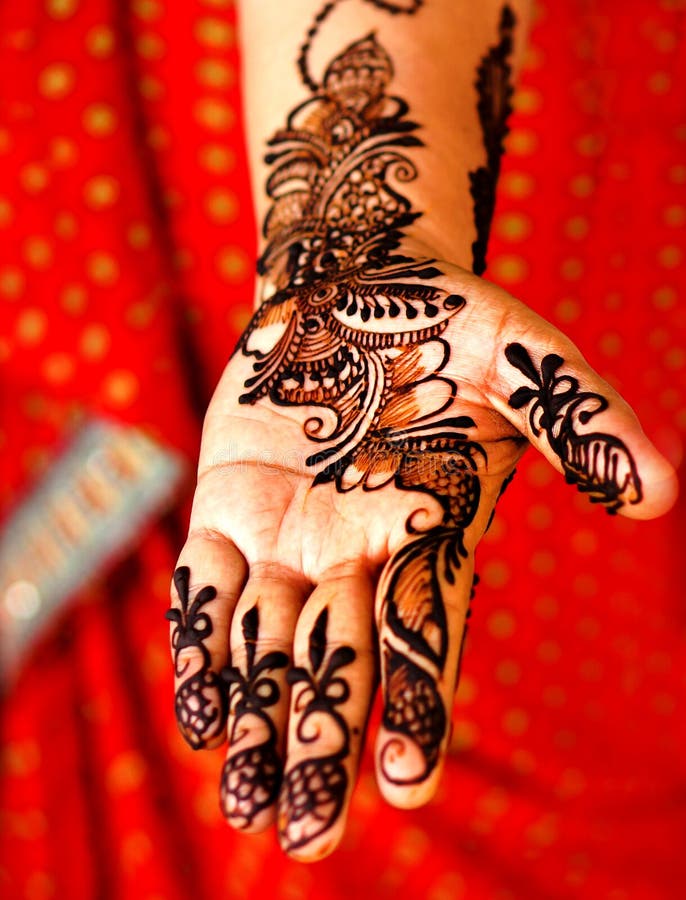 Indian Henna Powder in the Form of Ashoka Chakra Stock Photo - Image of ...