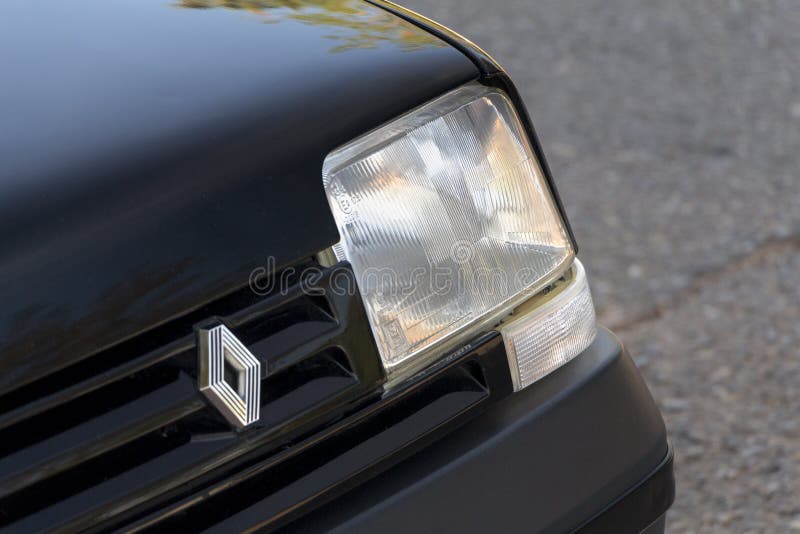 Old Black Renault Megane II Sedan Version Driving Editorial Photography -  Image of side, reflections: 208803767