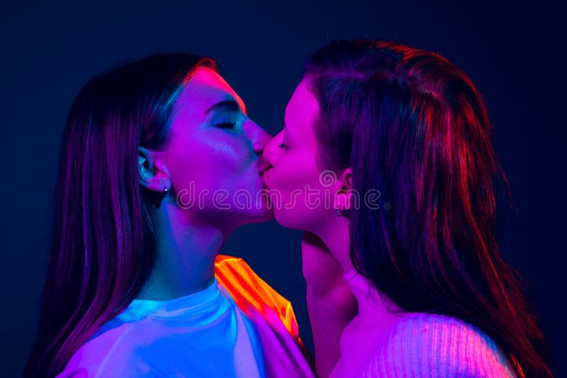 Lesbian Close Up Videos