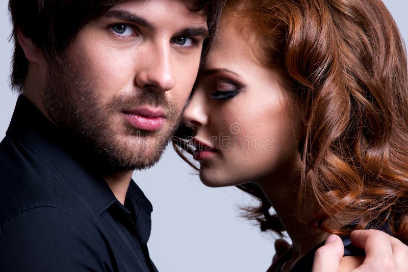Close-upportret van sexy paar in liefde. stock foto's Close-upportret van sexy paar in liefde. stock foto's