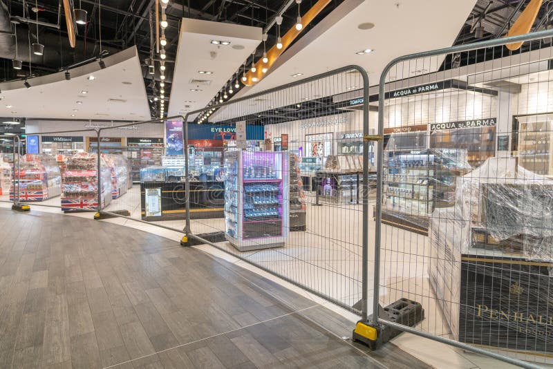instance socket adverb LUTON, ENGLAND - JULY 14, 2020: Closed Duty Free Tax Free Shops in  International Luton Airport in London, England. Editorial Photography -  Image of quarantine, covid19: 191075262