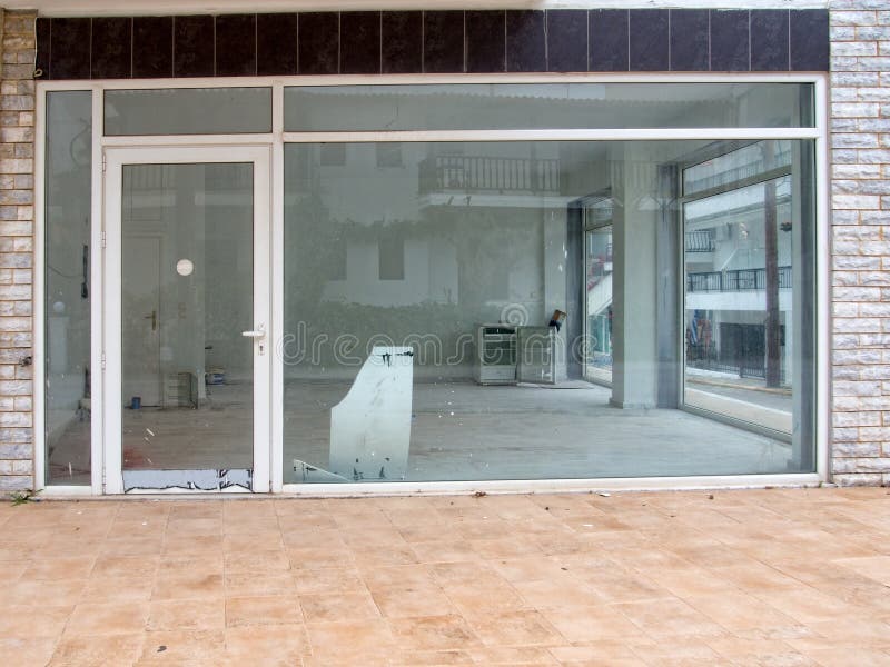 Run down shop closed for business. Dilapidated architecture stock images, royalty-free photos and pictures