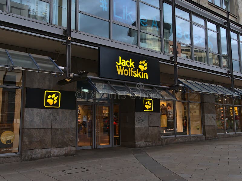 Closed of Outdoor Ware and Equipment Retail Chain Jack Wolfskin on Square RotebÃ¼hlplatz during Covid-19 Lockdown. Editorial Photo - Image of street, downtown: 224951006