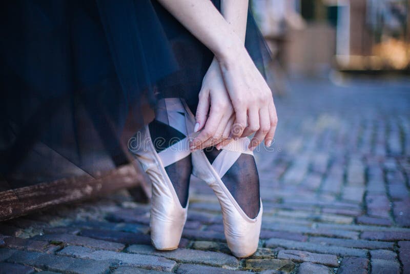 Closeup of Ballerina`s Feet in Pointe on Street. Strong Fit Ballerina`s  Legs Stock Photo - Image of beauty, feet: 172354082