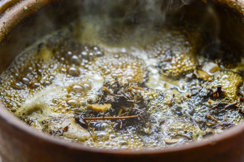 Boiling Chinese Herbal Soup In A Clay Pot Stock Image Image Of Dish boiling-chinese-herbal-soup-in-a-clay-pot-stock-image-image-of-dish