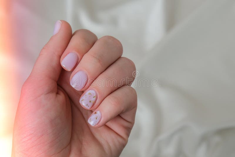 Những mẫu nail pastel này không chỉ đơn thuần là một loại phụ kiện, mà còn là tấm vé đưa bạn vào thế giới của các phong cách độc đáo. Hãy xem hình ảnh để cảm nhận được sự trẻ trung, tươi mới của những mẫu nail pastel này.