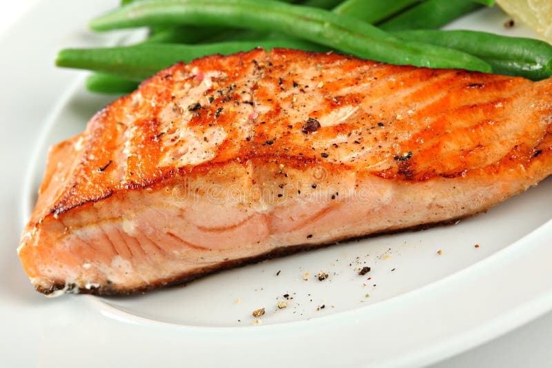 Salmon Fillet on a Summer Barbeque Stock Image - Image of grete, grill ...