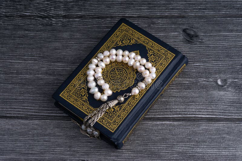 Download Gambar Al Quran Dan Tasbih Gambar Hitam HD