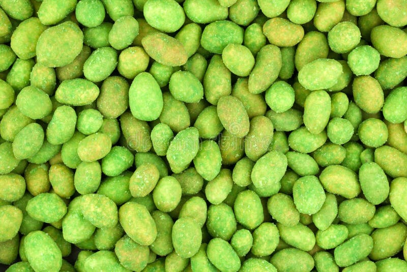 Зеленый арахис. Зеленые орехи соленые. Арахис с зелёной полоской. Арахис васаби фон вектор.