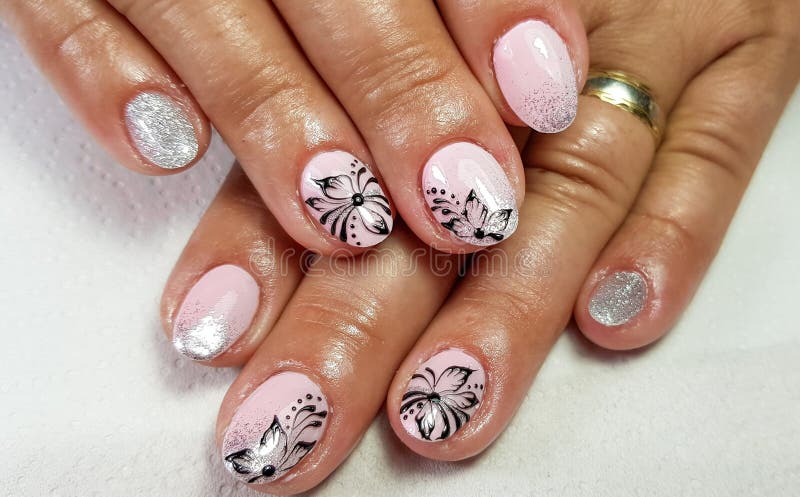 1. Almond Shaped Nails with Floral Design - wide 8