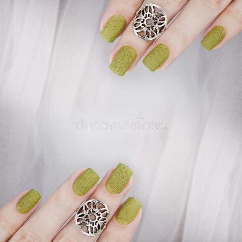 Nails: Merony – Life According to Jamie