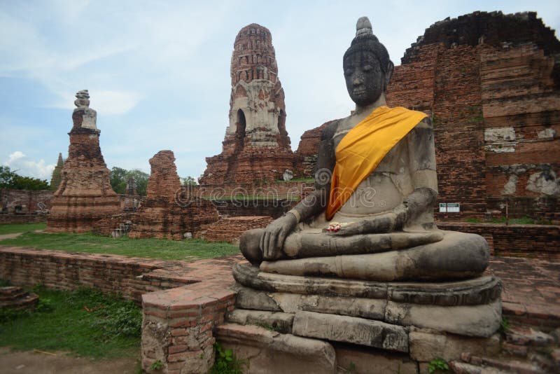 Clothed Buddah in Thailand