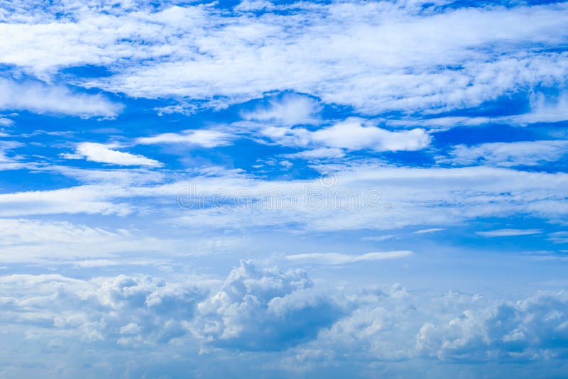 Mây trắng trôi khắp bầu trời và tạo nên một cảnh tượng đẹp mắt, tuyệt vời. Mây trắng mang đến sự bình yên và làm cho bạn cảm giác nhẹ nhàng và vô tư. Hãy xem hình ảnh liên quan để cảm nhận được sự tuyệt vời và bình yên của mây trắng.
