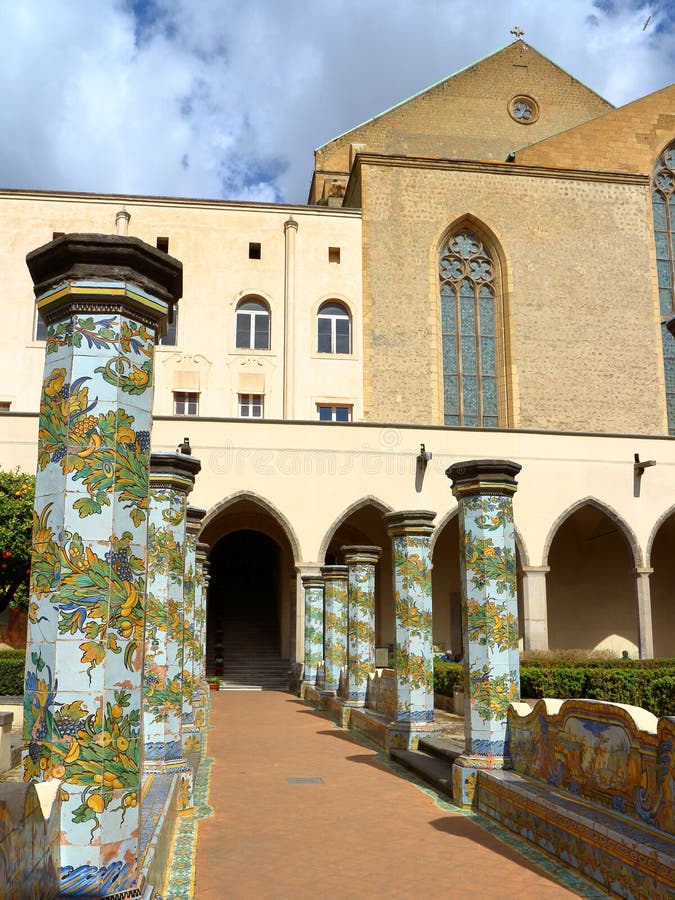 St Chiara Cloister photo stock. Image du chrétien, abbaye 39068130